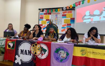 Mulheres atingidas por grandes projetos discutem transição energética e financeirização da natureza em encontro no Rio de Janeiro (RJ)